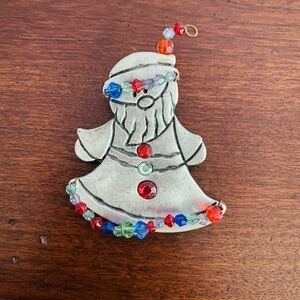 EUC Santa Claus Silver-Tone Beaded Brooch – Festive Holiday Pin